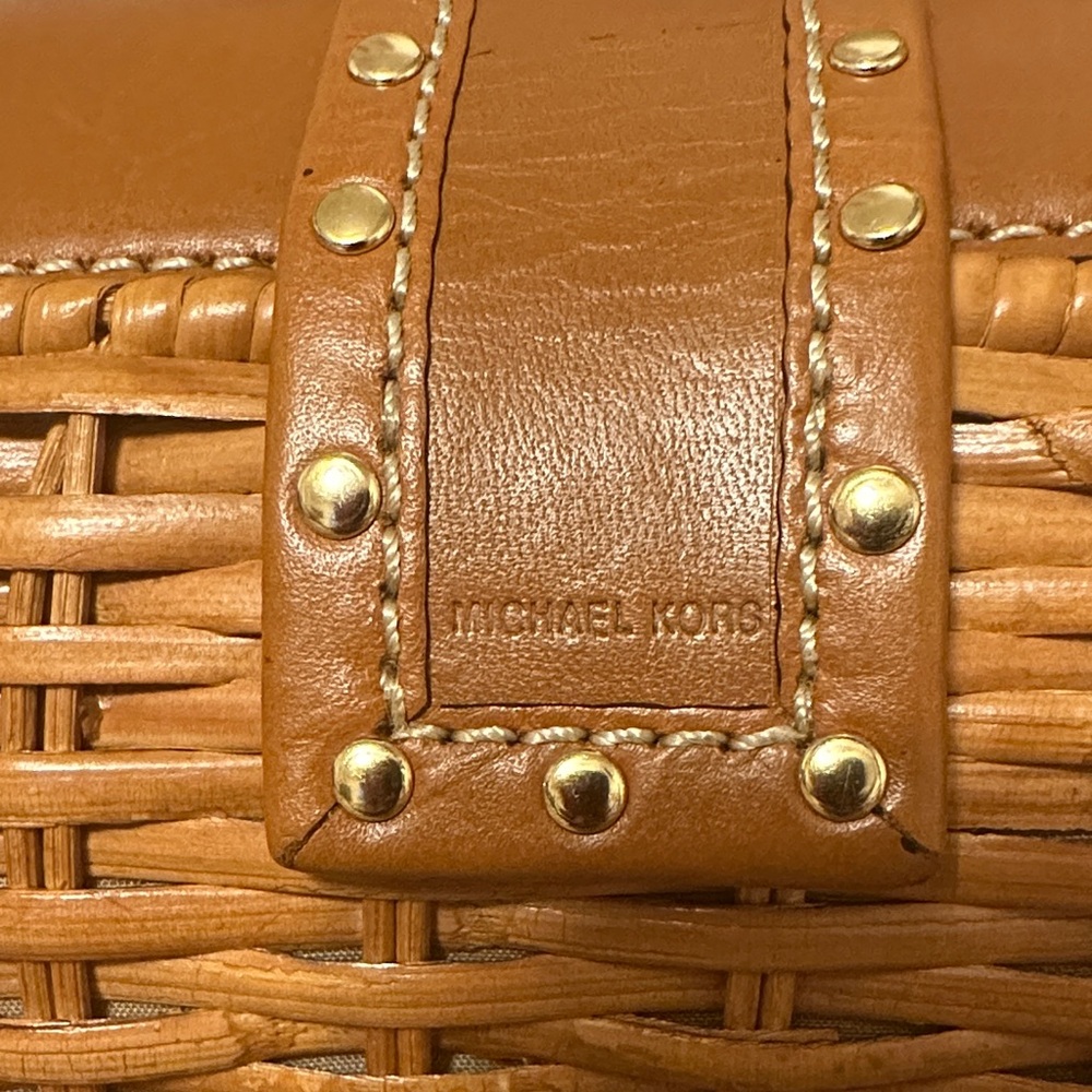 Michael Kors Tan Woven Clutch - Picture 4 of 7